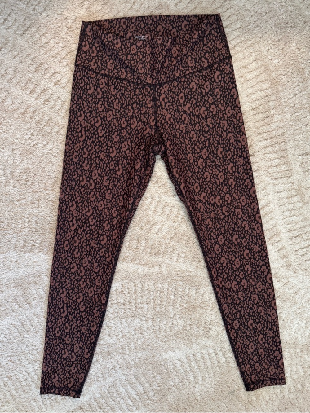Old Navy Women’s active leggings size L in EUC